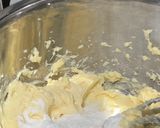 Foto langkah ke 1 dari resep Basque Burnt Cheesecake.