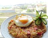 Foto langkah ke 3 dari resep Nasi Goreng SosTel pedas.