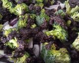 A picture of step 4 of Tapenade-Roasted Broccoli.