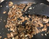 Foto langkah ke 3 dari resep Diet Hamburger steak with mushroom gravy (western).