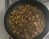 Foto del paso 2 de la receta: Queso 🧀 camember con frutas frescas caramelizadas 😜
