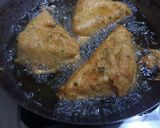 A picture of step 5 of Bread pakoda.