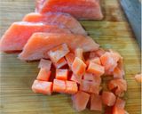 Foto del paso 1 de la receta: Tartar de salmón con salsa de lima