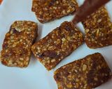 A picture of step 5 of Sunflower seeds Energy Bars.