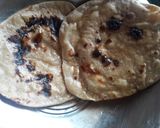 कढईतली तंदुरी रोटी (kadhai tandoori roti recipe in marathi) रेसिपी स्टेप 6 फोटो 