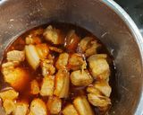 Hình bước làm 2 của món Biến tấu thịt kho.. Thịt Kho mít