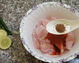 A picture of step 4 of Chicken tandoori tikka boti in frying pan.