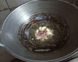 Foto langkah ke 3 dari resep Sambal Tomat Belimbing Wuluh.