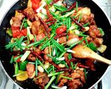 รูปขั้นตอนการทำที่ 4 ของ ไก่ผัดเม็ดมะม่วงหิมพานต์ (Gai Pad Med Mamuang)Thai Food Stir Fried Chicken With Chasew Nuts