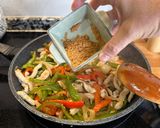 Foto del paso 5 de la receta: 🇲🇽 Fajitas de pollo