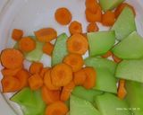 Foto langkah ke 1 dari resep Bening wortel labu siam.