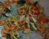 சிக்கன் கொத்து தோசை (Chicken koththu dosai recipe in tamil) ரெசிபி ஸ்டேப் 2 புகைப்படம்