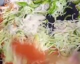 A picture of step 3 of Spring Rolls 🥕🫑🥬.