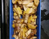 A picture of step 1 of Banana peels sabji.
