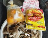 รูปขั้นตอนการทำที่ 1 ของ เห็ดนางฟ้าทอดกรอบ🍄🍄🍄