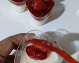 Foto langkah ke 5 dari resep Panna cotta saus strawberry.