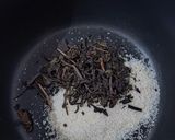 Foto langkah ke 2 dari resep Roasted Milk Iced Tea.