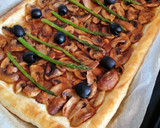 Foto del paso 8 de la receta: Hojaldre de champiñones con tomate y trigueros