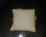 Foto langkah ke 2 dari resep Roti Telur Keju.