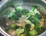 Szarvasgomba 🍄 olajos 🧴 brokkoli 🥦 krémleves 🍲 recept fázis 2 fotója