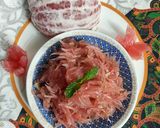A picture of step 5 of Pink Pomelo with Green Chili Chutney.