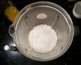 A picture of step 1 of Virgin Pina Colada.