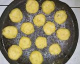 Foto langkah ke 6 dari resep Perkedel Kentang Apa Adanya.