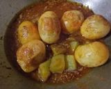 ফুলকপি দিয়ে হাঁসের ডিমের ডালনা (Fulkopi diye hanser dimer dalna recipe in Bengali) রেসিপি ধাপ - 4 ছবি