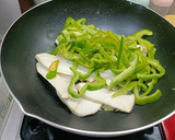杏鮑菇青椒炒蛋(簡單料理)的食譜步驟4照片
