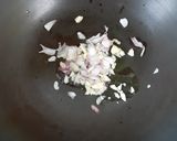 Foto langkah ke 2 dari resep Menu Sarapan Diet: Tumis Kacang Panjang Kecap Ikan.