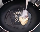 Une image de l'étape 1 de Omelette aux épinards.