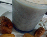 A picture of step 7 of Dates smoothie.