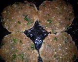 A picture of step 6 of spicy chicken burgers.