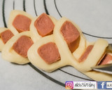 超簡單０技巧の不一樣的港式腸仔包（焗爐）的食譜步驟13照片
