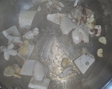 Foto del paso 2 de la receta: Sopa de pescado con sémola