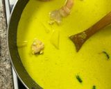 A picture of step 4 of Ayam Masak Lemak Cili Api (Spicy Chicken in Coconut Milk).