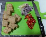 Foto langkah ke 1 dari resep Tumis Oncom.