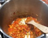 A picture of step 2 of Tomato and Butter Bean Soup.