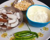A picture of step 1 of Fresh Nariyal Chutney.