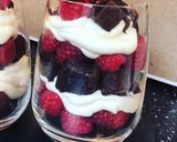 Une image de l'étape 1 de Verrine framboise brownie.