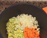 Foto del paso 1 de la receta: Sopa veggie; calabaza, acelgas y quinoa