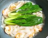 Foto langkah ke 4 dari resep Ramen Kwetiau.