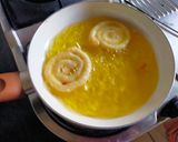 A picture of step 4 of Ganthiya-Jalebi.