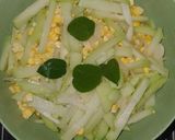 Foto langkah ke 3 dari resep Tumis Labu Siam Jagung Telur.