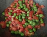 A picture of step 2 of Gajar Matar ki Sabji in Puffed Rice.