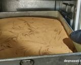 Foto langkah ke 4 dari resep Bolu Marmer.
