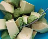 A picture of step 2 of Avocado & Egg salad.
