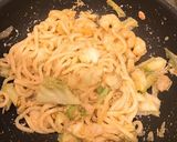 A picture of step 5 of Chewy Seafood Mentaiko Yaki Udon.