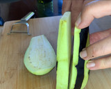 Foto del paso 3 de la receta: Ensalada de cuscús, berenjena asada, queso feta y manzana
