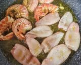 Foto del paso 3 de la receta: Arroz con gambones y calamares 🦐🐙🥘
